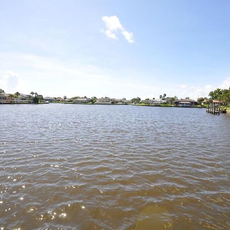 Sunset Bay Beautiful Pool Home - Bring Your Boat Or Jet Ski - Canal With Dock- Sleeps 10 - 4 Bd Palm Coast Buitenkant foto