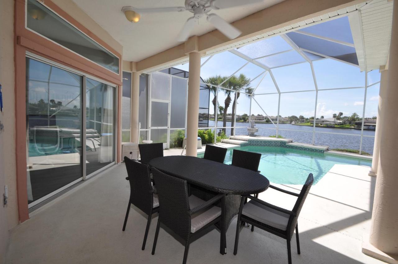 Sunset Bay Beautiful Pool Home - Bring Your Boat Or Jet Ski - Canal With Dock- Sleeps 10 - 4 Bd Palm Coast Buitenkant foto