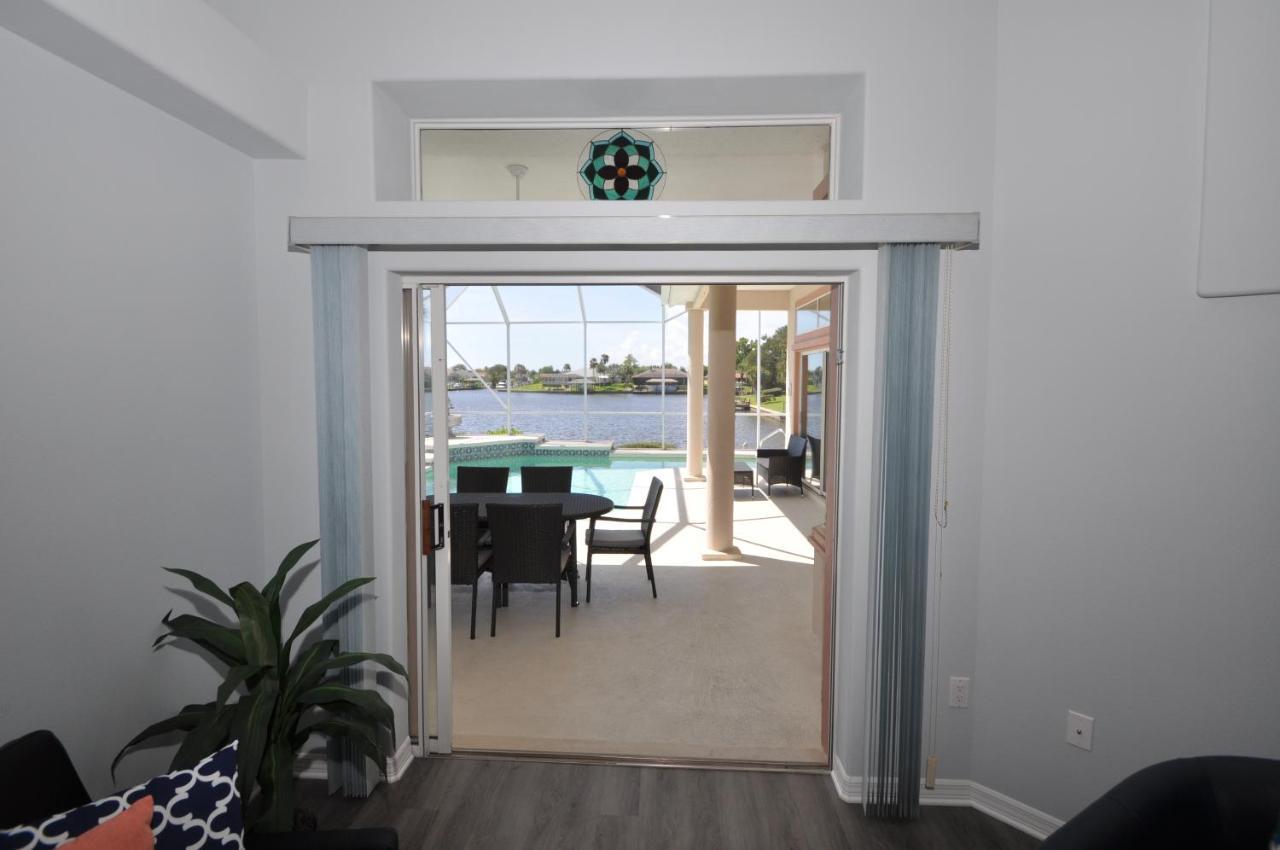 Sunset Bay Beautiful Pool Home - Bring Your Boat Or Jet Ski - Canal With Dock- Sleeps 10 - 4 Bd Palm Coast Buitenkant foto