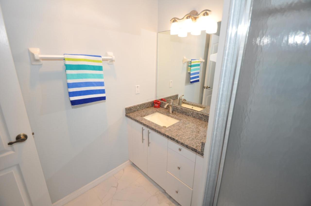 Sunset Bay Beautiful Pool Home - Bring Your Boat Or Jet Ski - Canal With Dock- Sleeps 10 - 4 Bd Palm Coast Buitenkant foto
