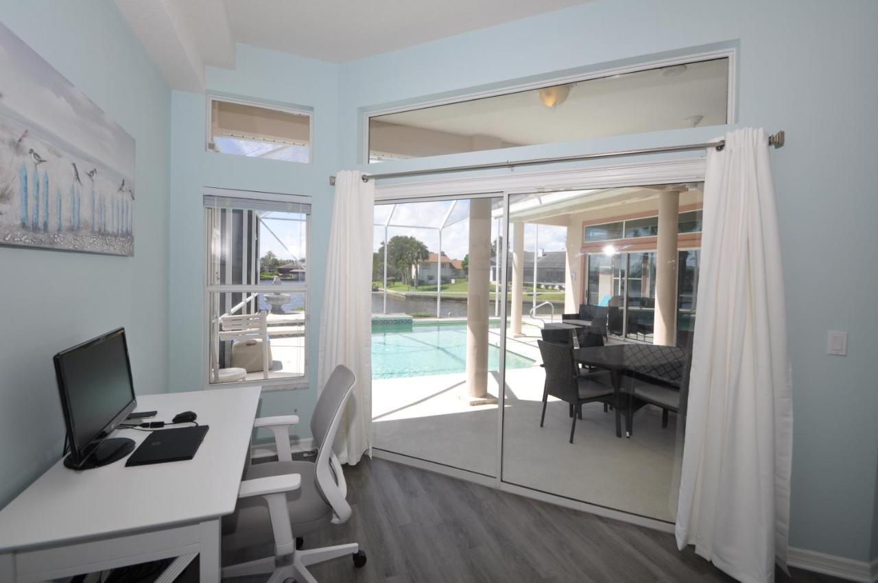 Sunset Bay Beautiful Pool Home - Bring Your Boat Or Jet Ski - Canal With Dock- Sleeps 10 - 4 Bd Palm Coast Buitenkant foto